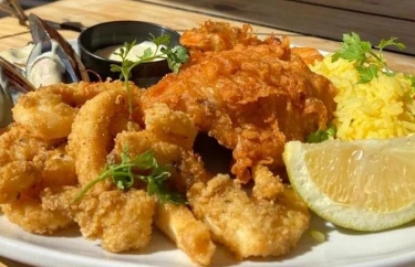 Cruise With Dinner Experience in Cape Town.jpg