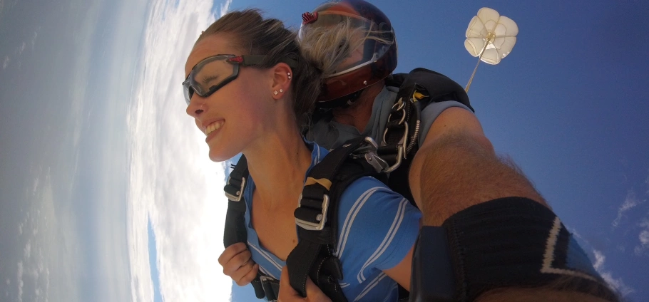 Delmas Tandem Skydive With Outside Camera Man-2